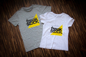 Freakstock-T-Shirts in grau und weiß
